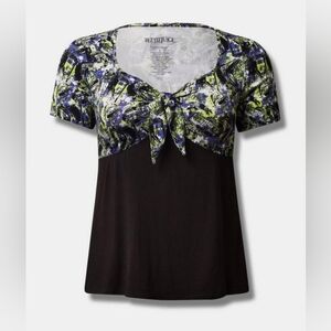 Warner Bros Beetlejuice Mansion Super Soft Tie Front Top